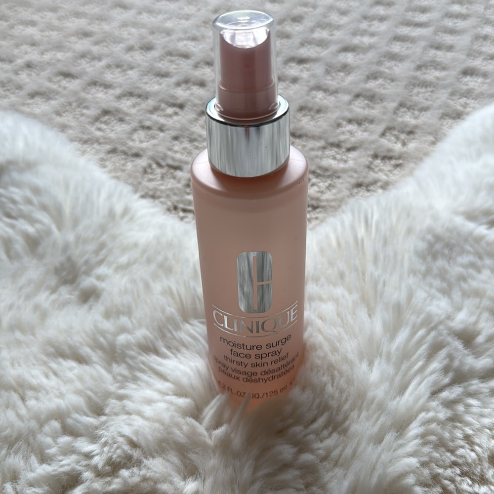 Clinique Moisture Surge Face Spray 4.2 oz. New and unused - Picture 4 of 4